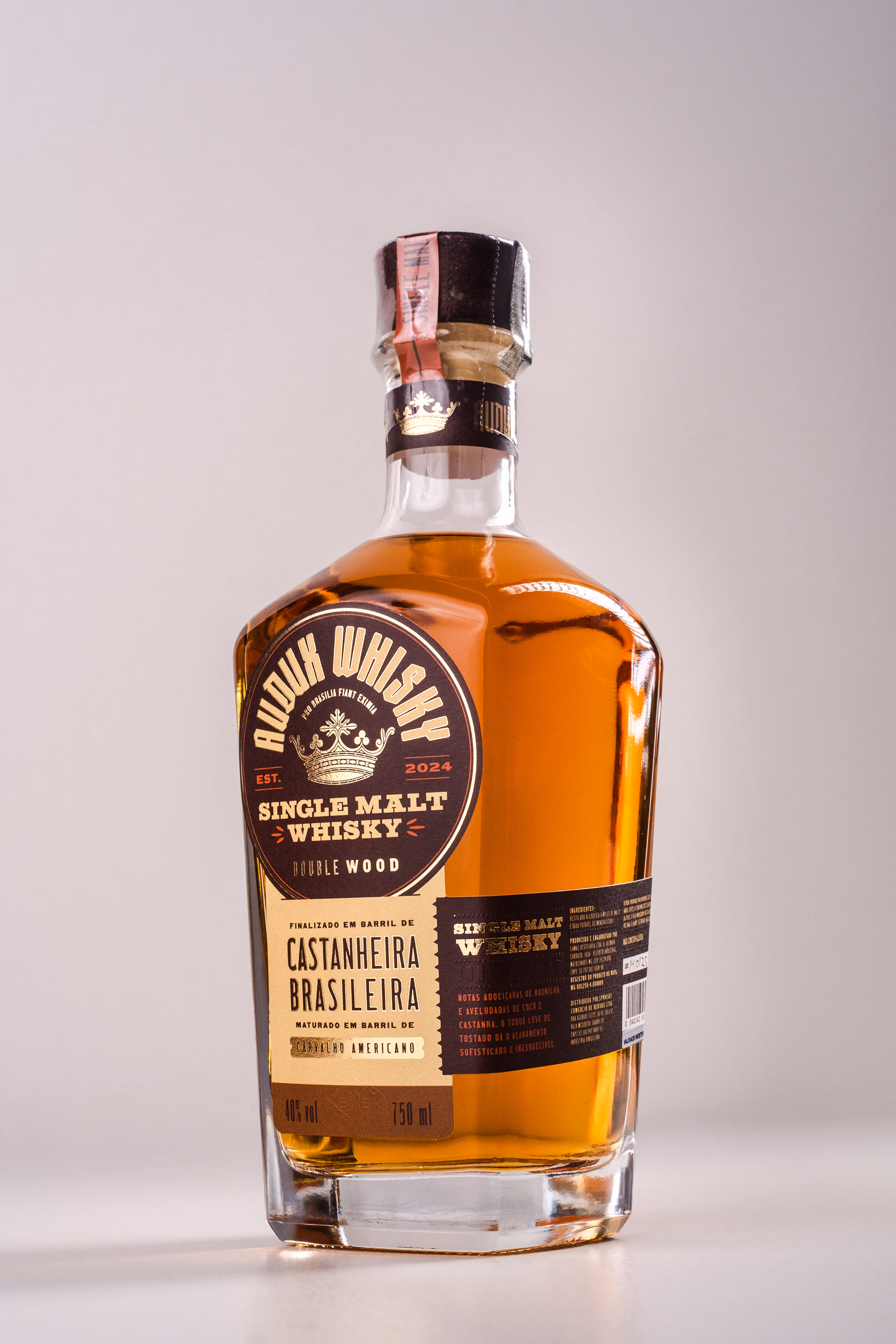 audux whisky — processo e resultado por Victor Tognollo (imagem 1)