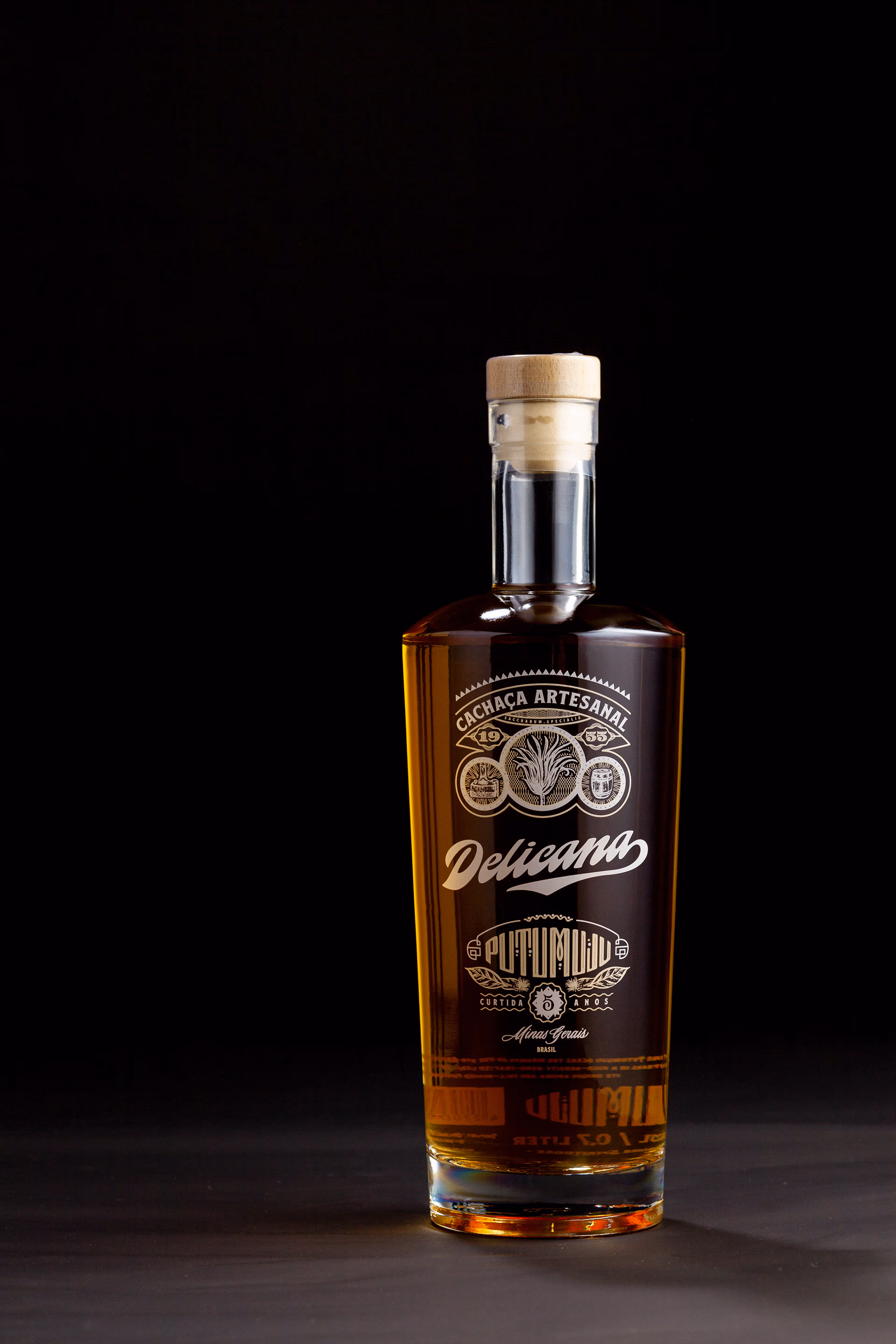 cachaca delicana — processo e resultado por Victor Tognollo (imagem 22)