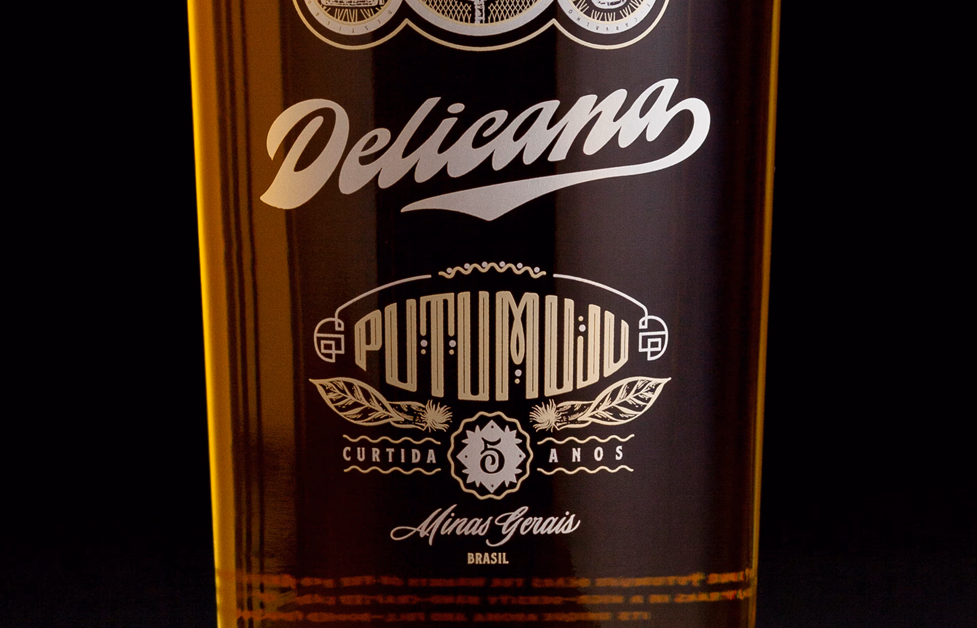 cachaca delicana — processo e resultado por Victor Tognollo (imagem 26)